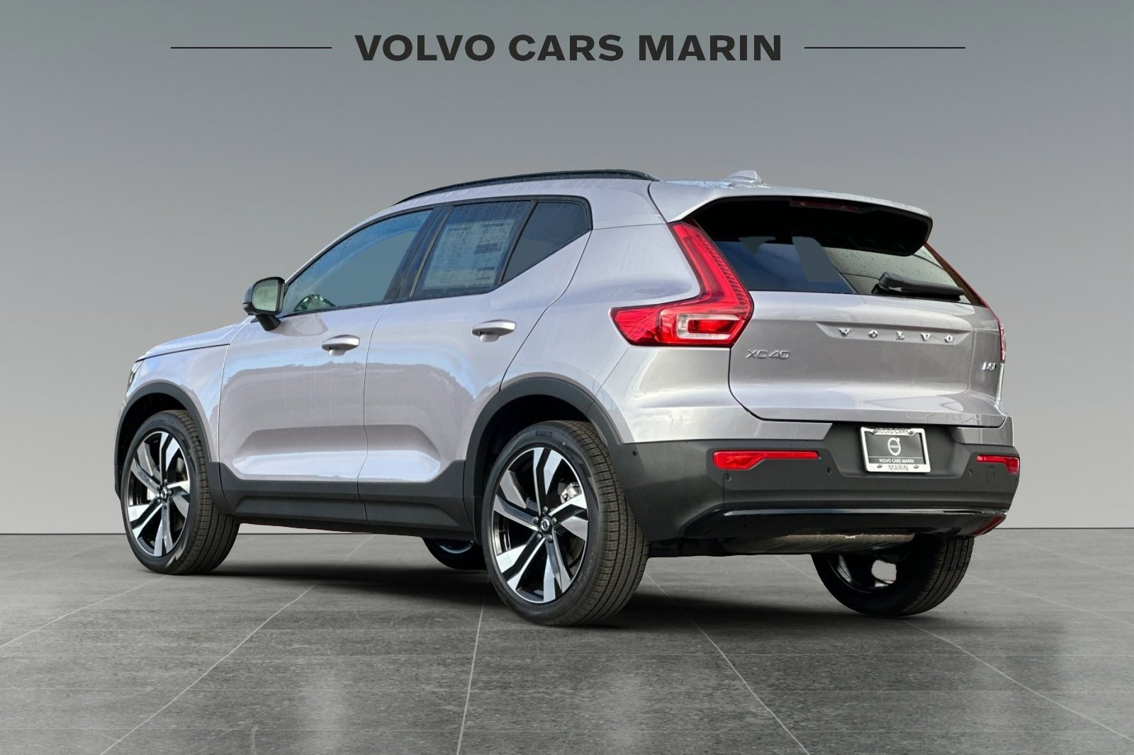 New 2026 Volvo XC40 B5 Plus w/ Climate Package image 6