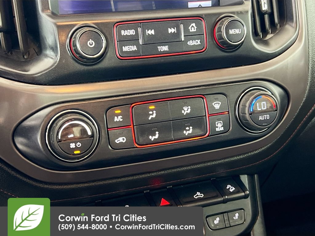 Used 2015 GMC Canyon SLE AWD/4WD image 9