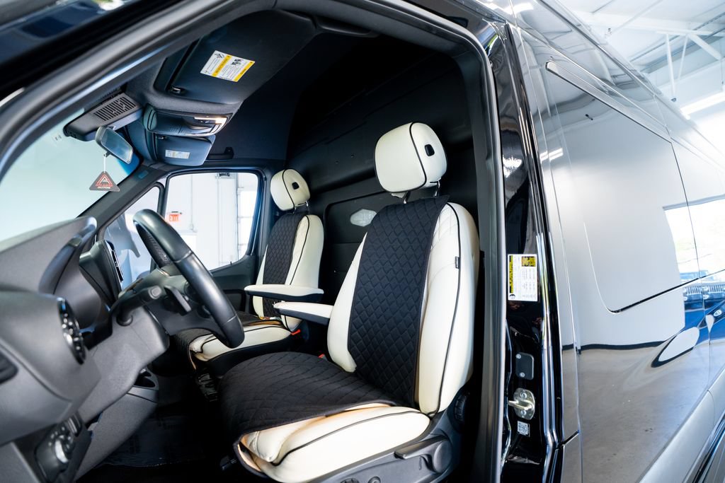 Used 2019 Mercedes-Benz Sprinter 170 image 24