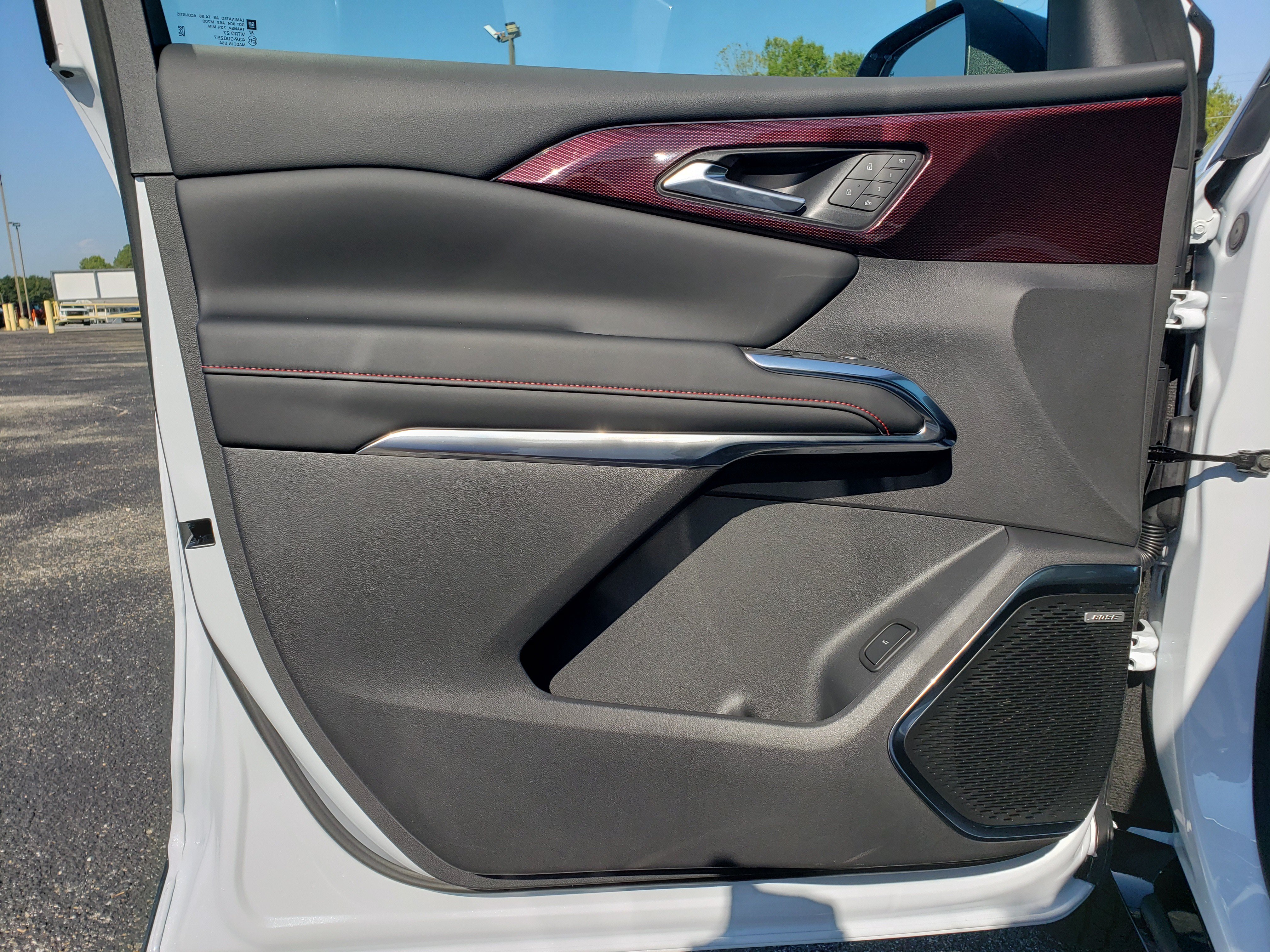 New 2027 Chevrolet Traverse RS w/ LPO, Floor Liner Package FWD image 13