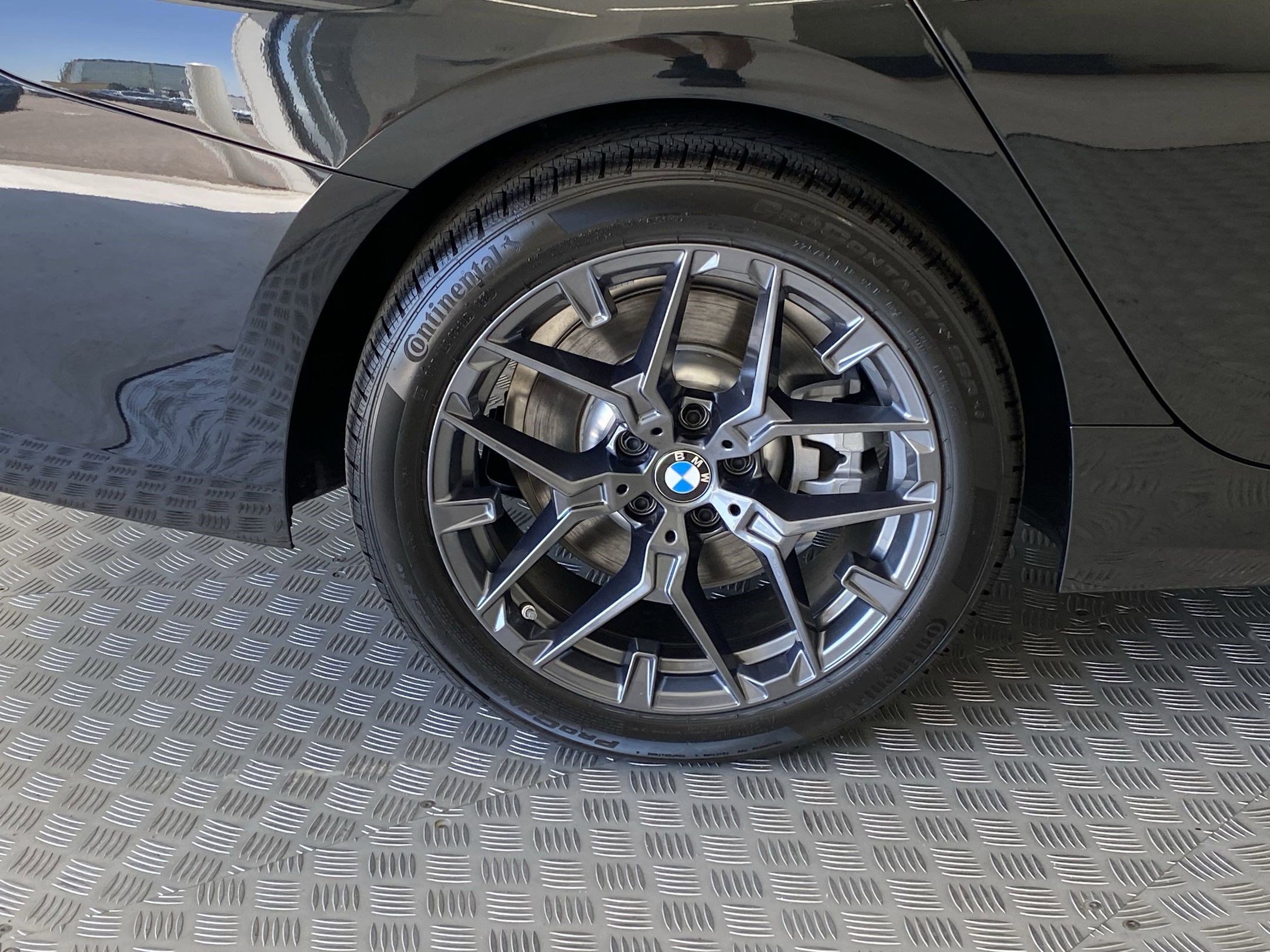 Used 2025 BMW 330i xDrive Sedan w/ Convenience Package image 10