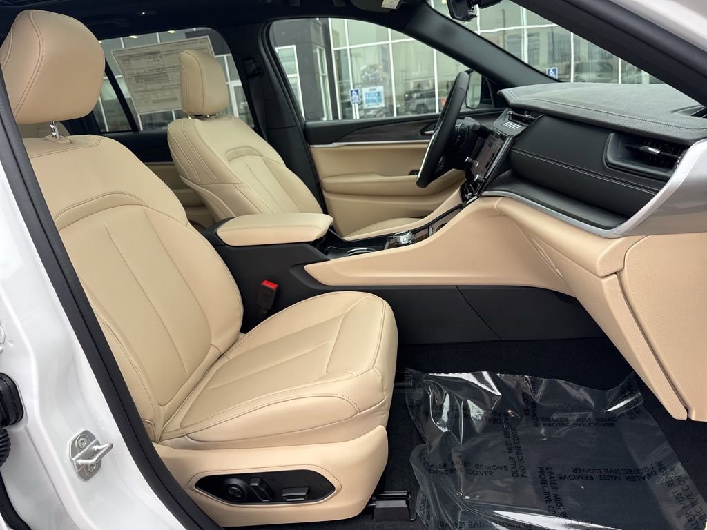 New 2026 Jeep Grand Cherokee Limited AWD/4WD image 31