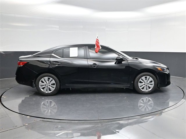 Used 2025 Nissan Sentra S image 2