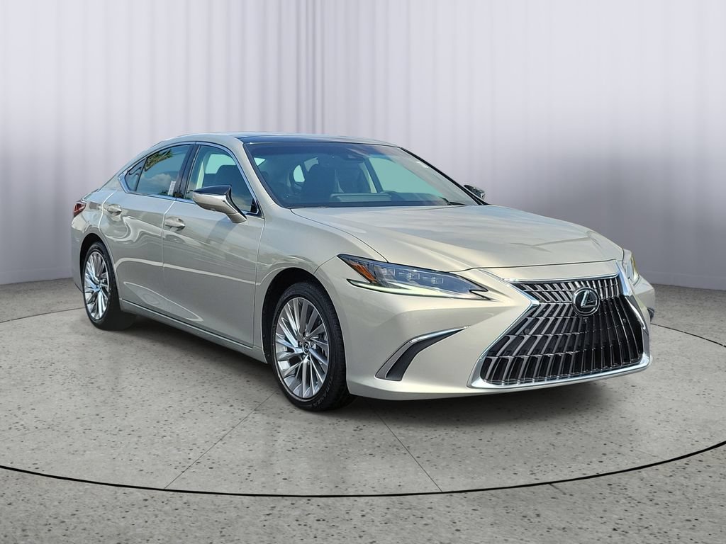 Certified 2022 Lexus ES 350 Ultra Luxury w/ Accessory Package 2