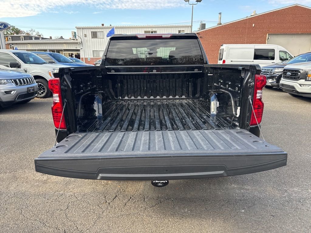 Used 2022 Chevrolet Silverado 1500 LT image 10