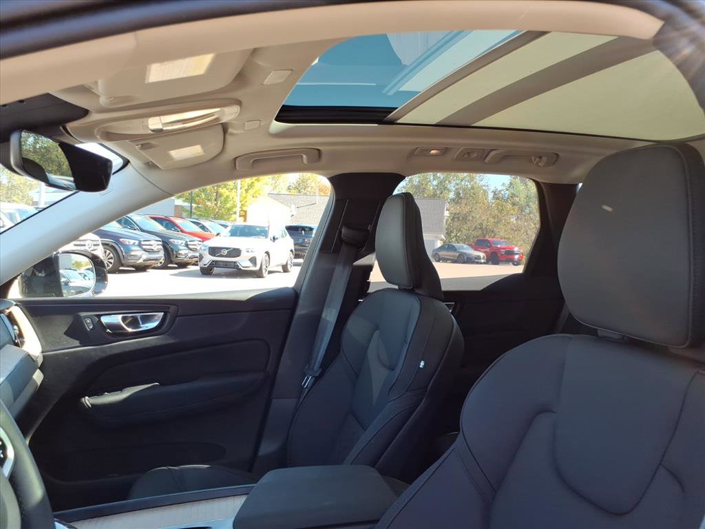 Certified 2026 Volvo XC60 B5 Plus w/ Climate Package AWD/4WD image 11