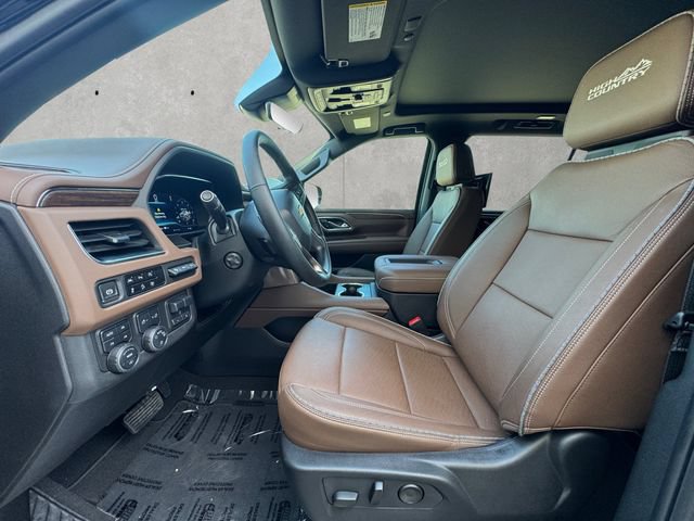 Used 2024 Chevrolet Suburban High Country AWD/4WD image 19