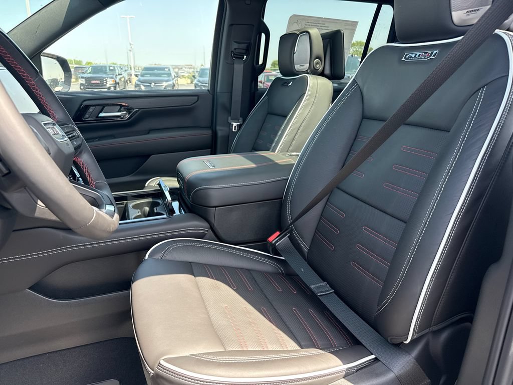 New 2026 GMC Yukon XL AT4 Ultimate AWD/4WD image 17
