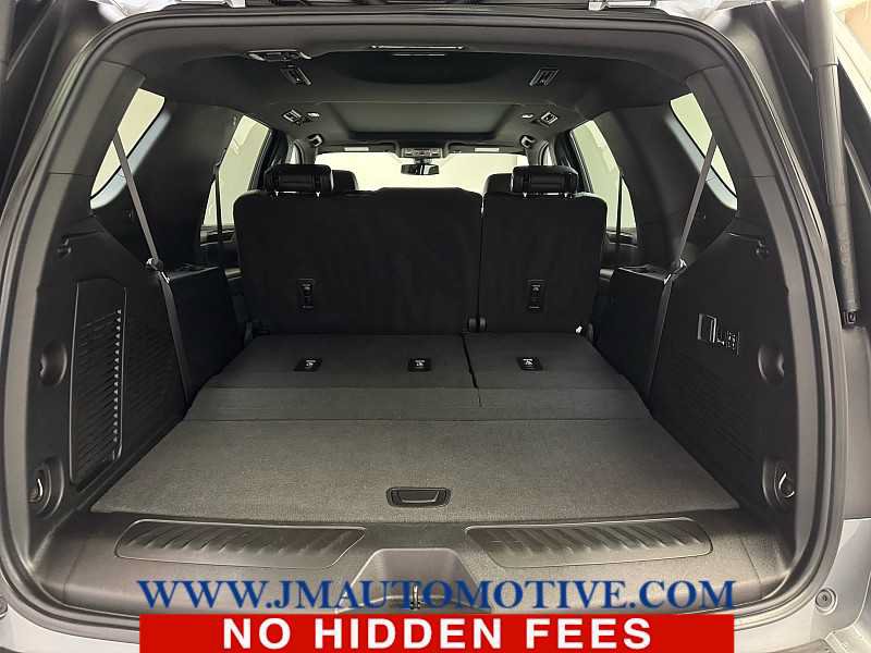 Used 2022 Chevrolet Tahoe LT w/ Luxury Package AWD/4WD image 19