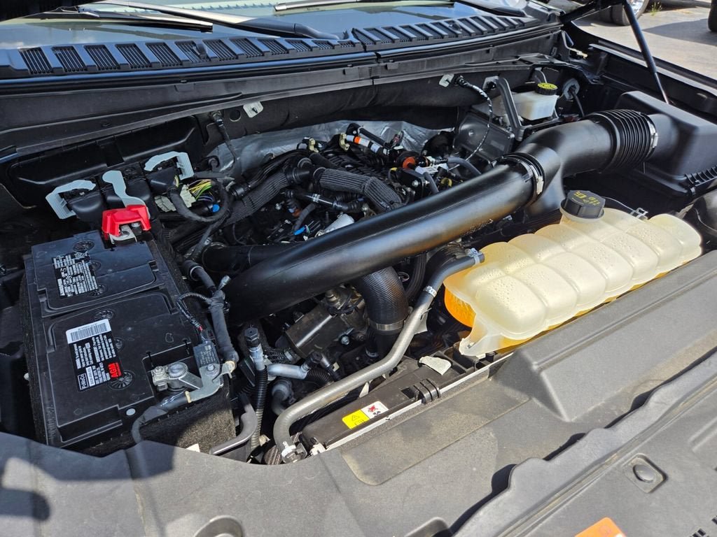 Used 2024 Lincoln Navigator Reserve AWD/4WD image 23
