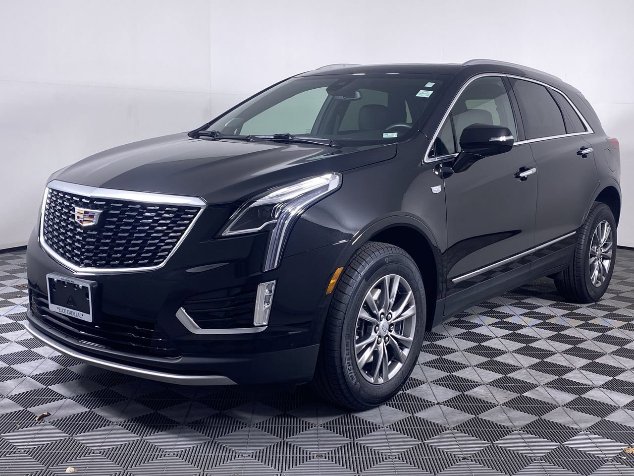Certified 2022 Cadillac XT5 Premium Luxury AWD/4WD image 34