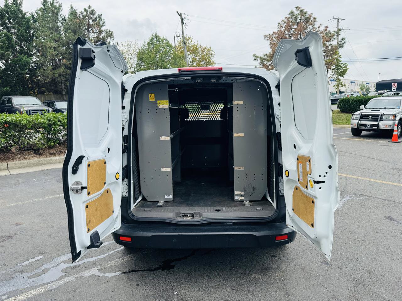 Used 2019 Ford Transit Connect XL FWD image 16