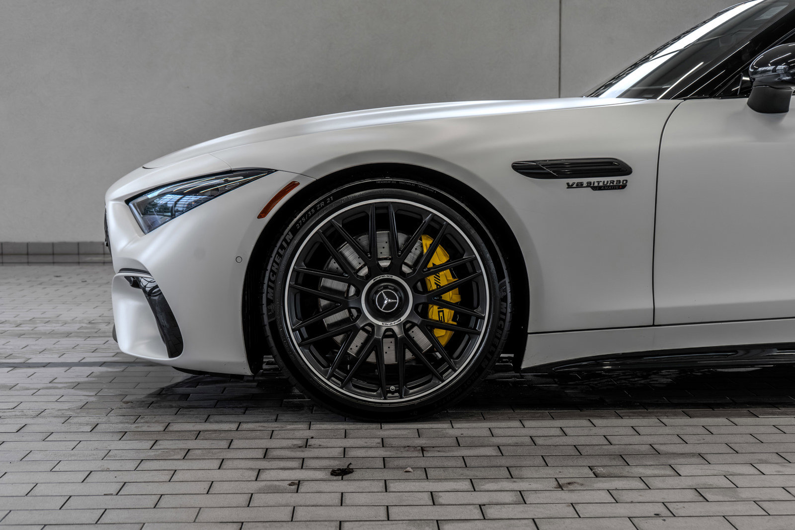 Used 2022 Mercedes-Benz SL 55 AMG 4MATIC image 4