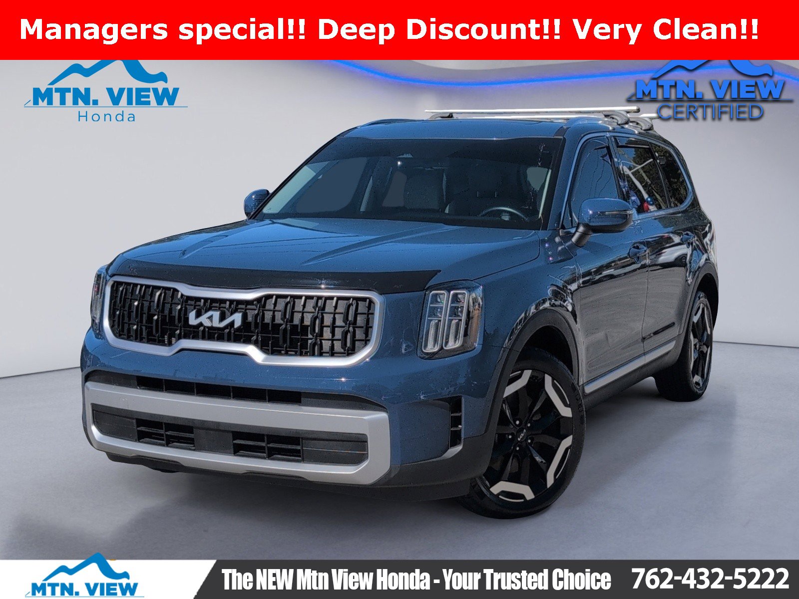 Used 2023 Kia Telluride EX w/ EX Captain's Chair Package image 2