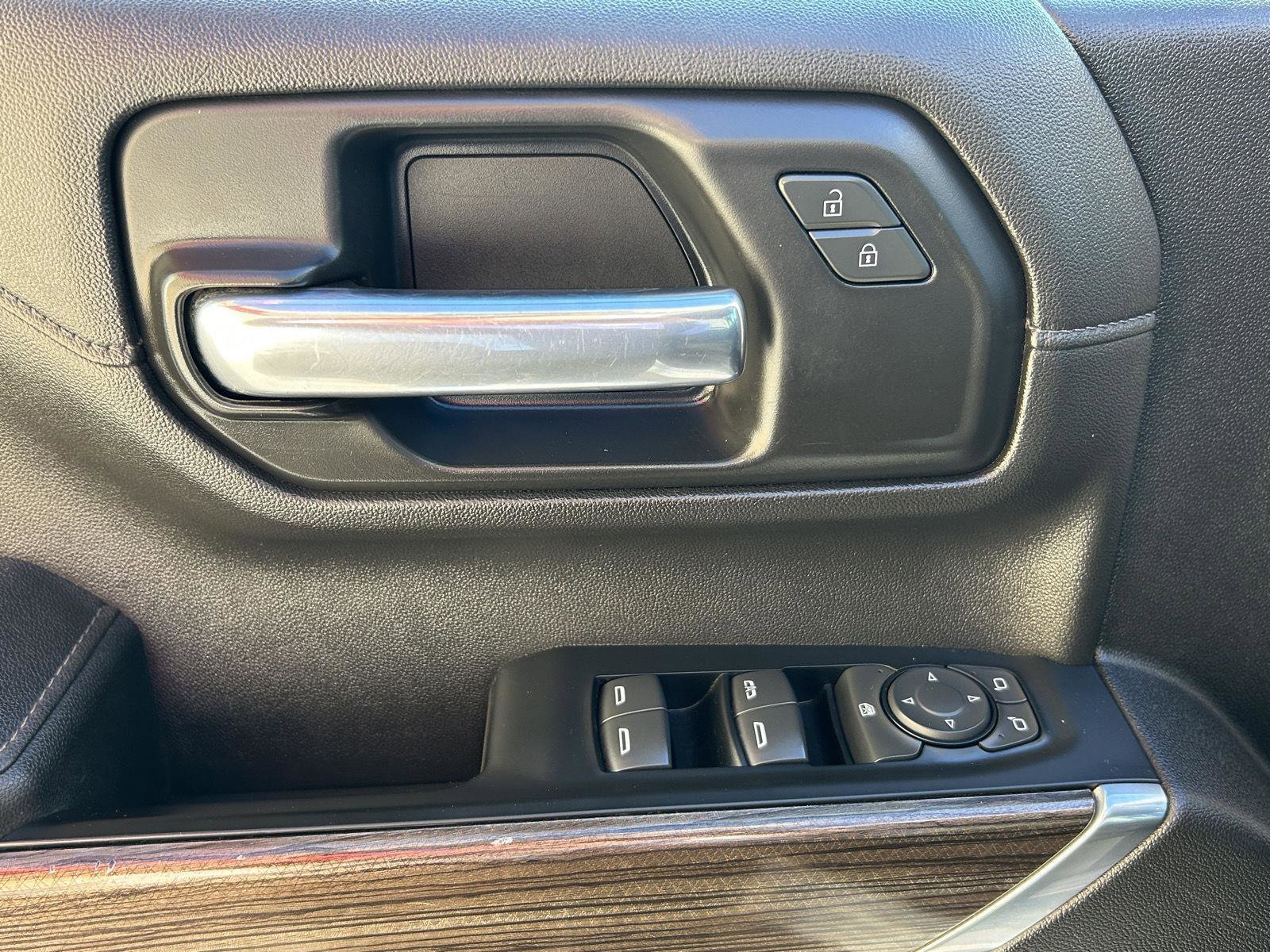 Used 2023 Chevrolet Silverado 2500 LT image 26