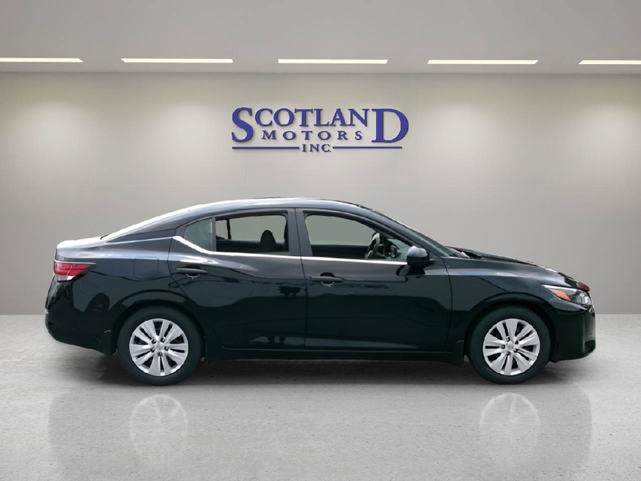 Used 2025 Nissan Sentra S FWD image 5