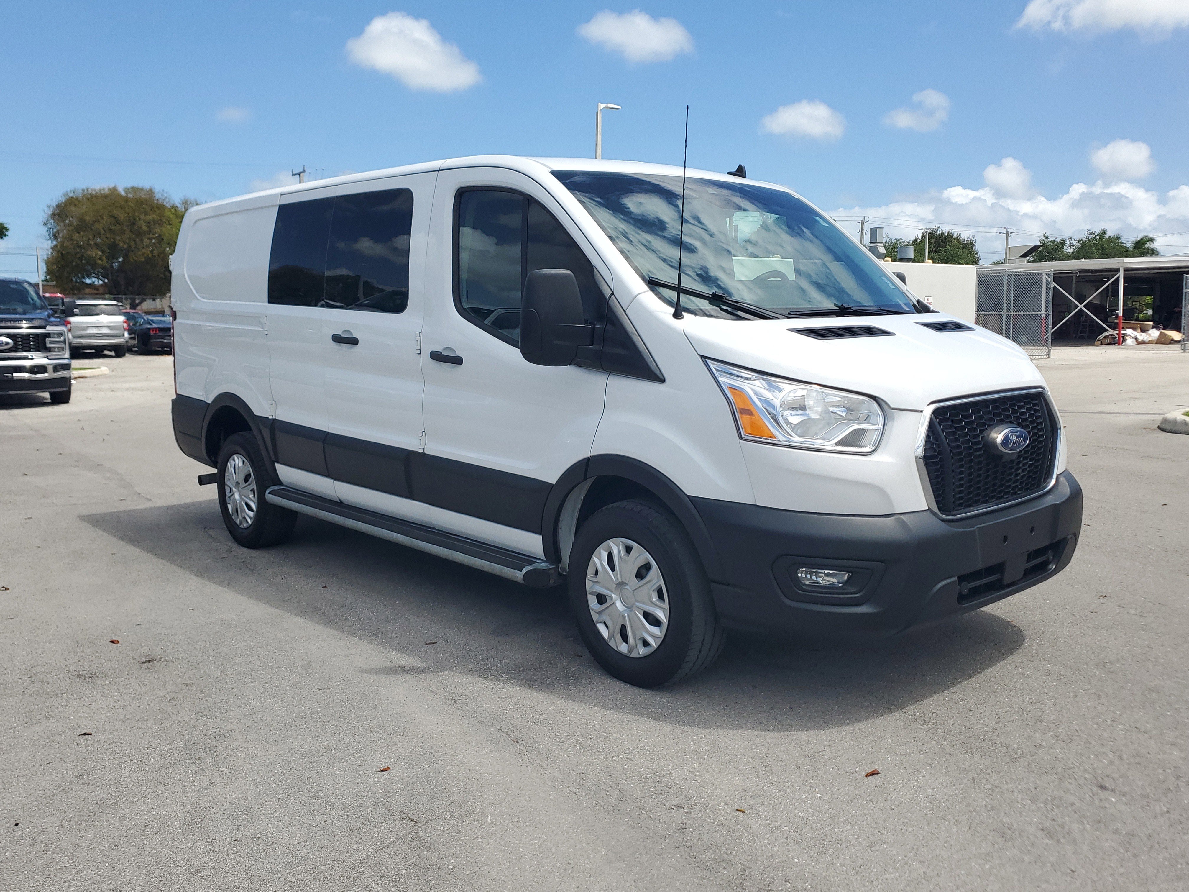 Used 2022 Ford Transit 250 Low Roof w/ Exterior Upgrade Package image 3