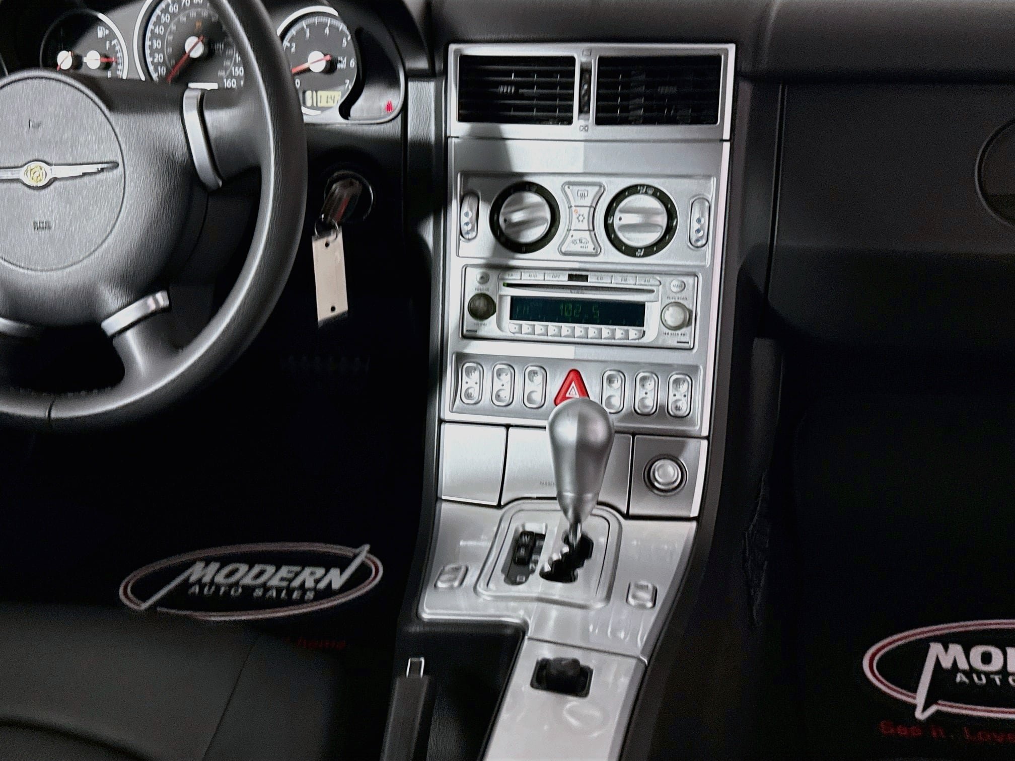 Used 2004 Chrysler Crossfire Coupe RWD image 25