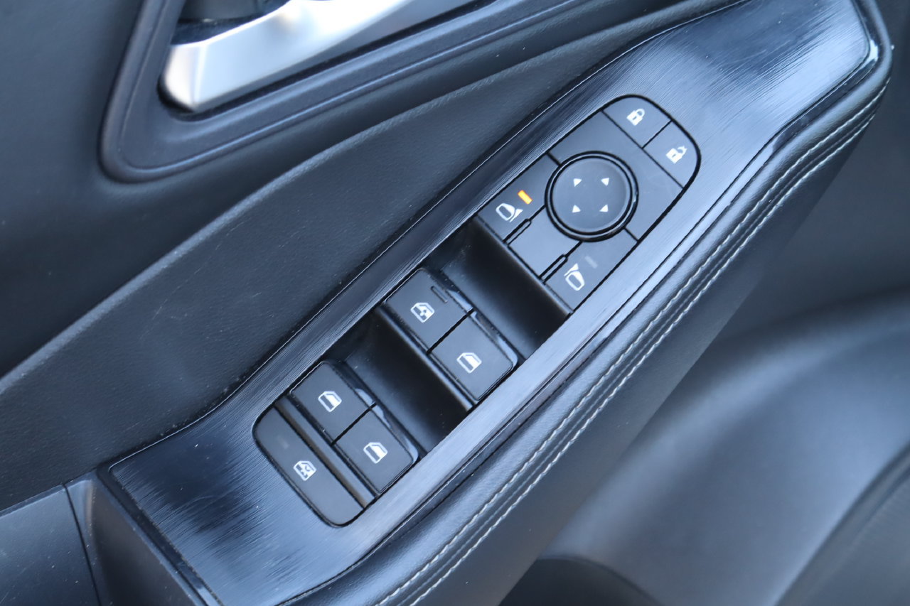 Used 2024 Nissan Rogue SV FWD image 20