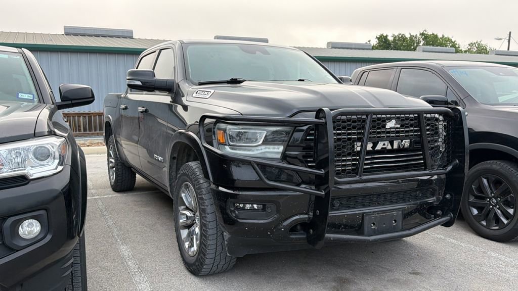 Used 2022 RAM 1500 Laramie w/ Laramie Southwest Edition AWD/4WD image 3