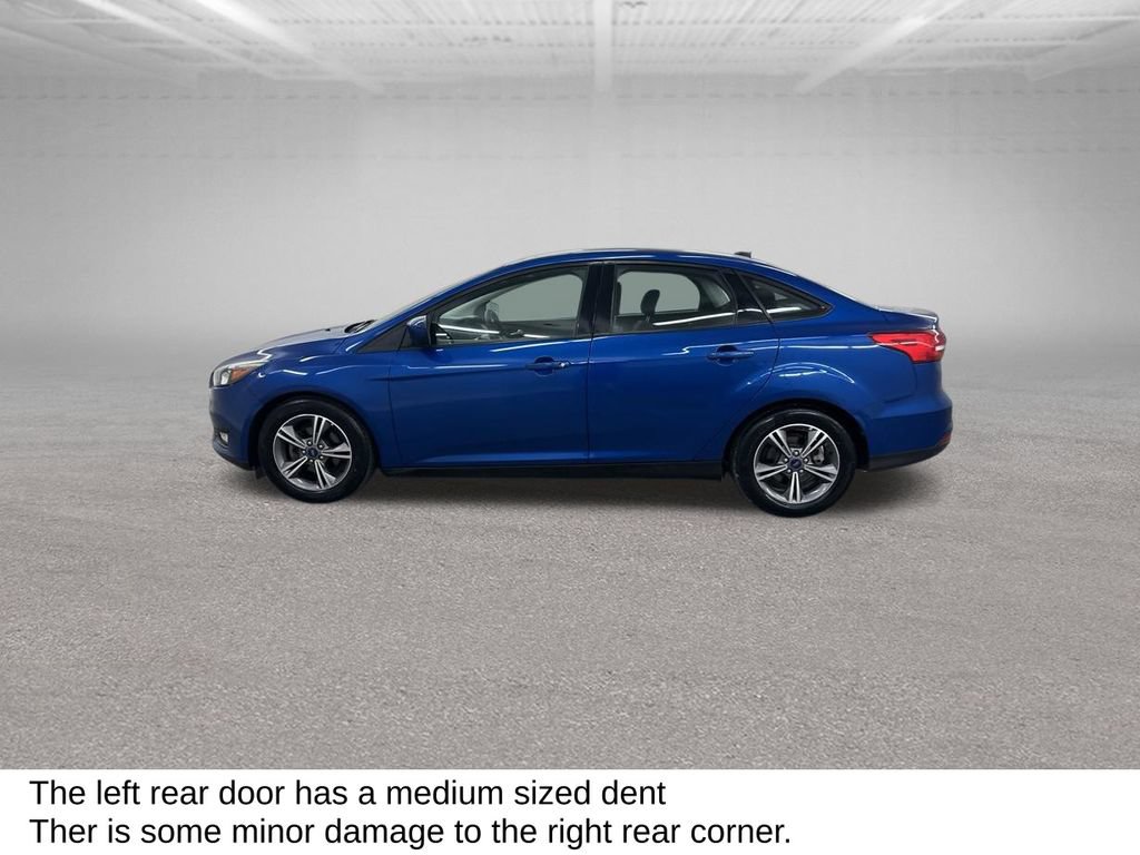 Used 2018 Ford Focus SE w/ SE Appearance Package FWD image 8