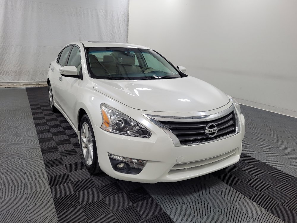 Used 2014 Nissan Altima 2.5 SL w/ Technology Package FWD image 13