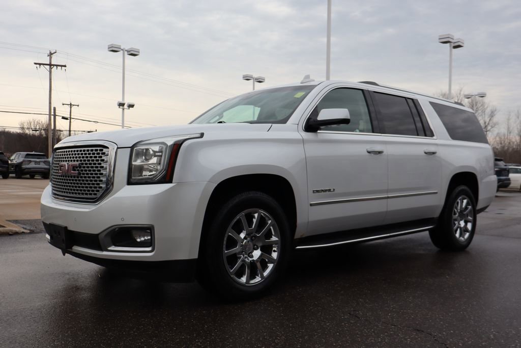 Used 2017 GMC Yukon XL Denali w/ Open Road Package image 8