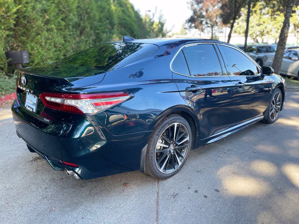 Used 2018 Toyota Camry XSE FWD image 4
