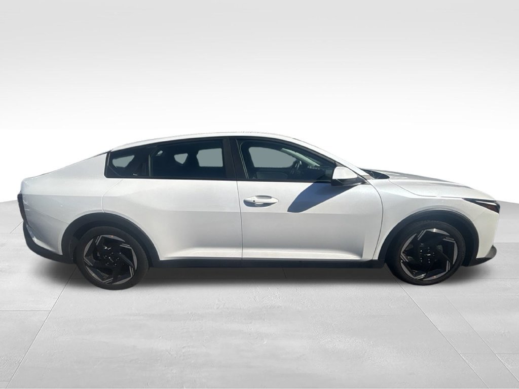 Certified 2025 Kia K4 EX FWD image 7