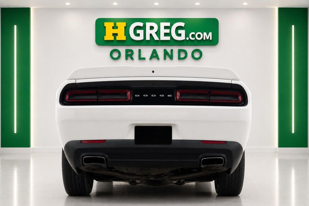Used 2018 Dodge Challenger SXT RWD image 8