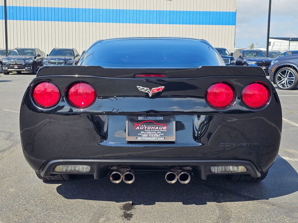 Used 2006 Chevrolet Corvette Coupe w/ Preferred Equipment Group RWD image 4