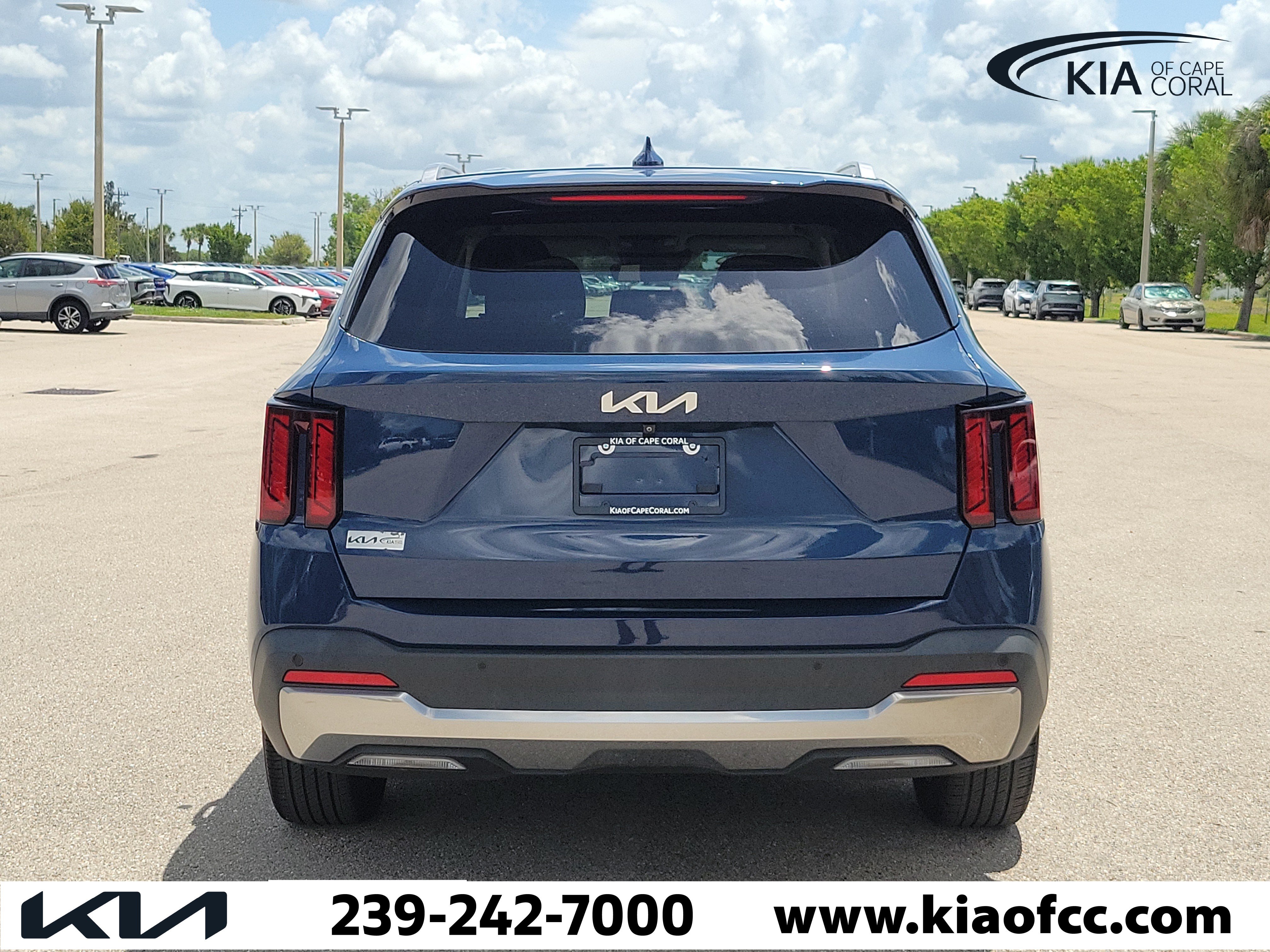 Certified 2024 Kia Sorento S FWD image 5