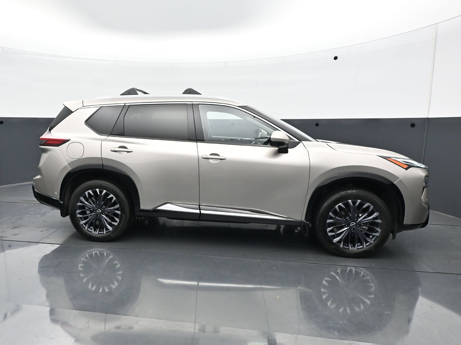 Used 2026 Nissan Rogue Platinum w/ Platinum Premium Package AWD/4WD image 8