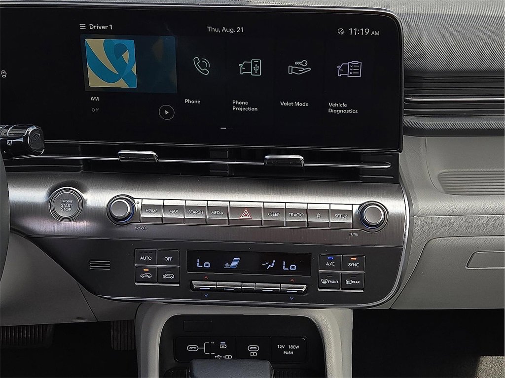 Used 2025 Hyundai Kona SEL image 11