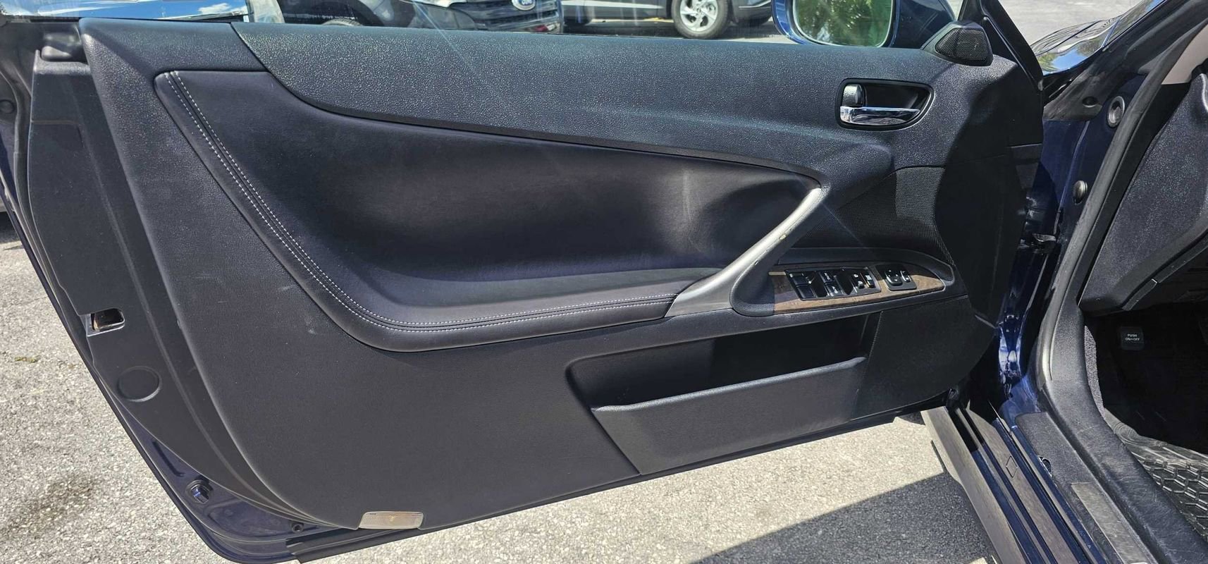 Used 2011 Lexus IS 250C RWD image 8