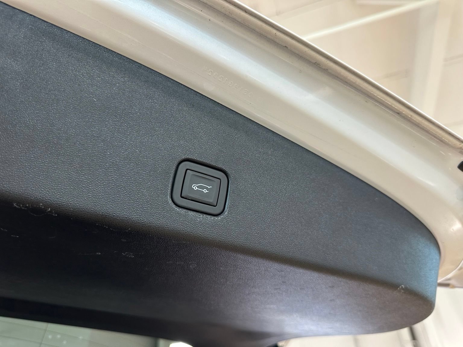 Used 2025 Cadillac Optiq Luxury 2 w/ LPO, Floor Liner Package AWD/4WD image 43