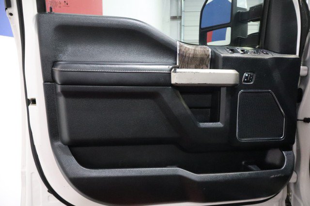 Used 2019 Ford F250 Lariat w/ Lariat Value Package AWD/4WD image 28