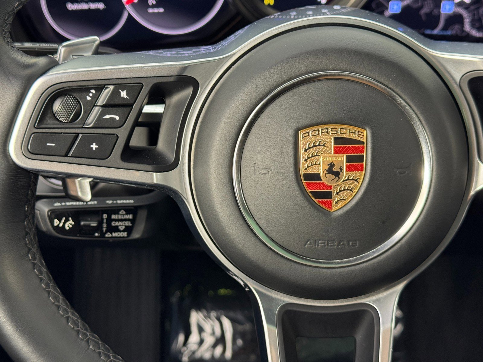 Used 2023 Porsche Cayenne S Platinum image 21