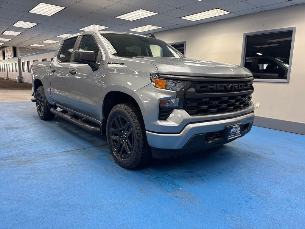 New 2026 Chevrolet Silverado 1500 Custom w/ Turbomax Blackout Package