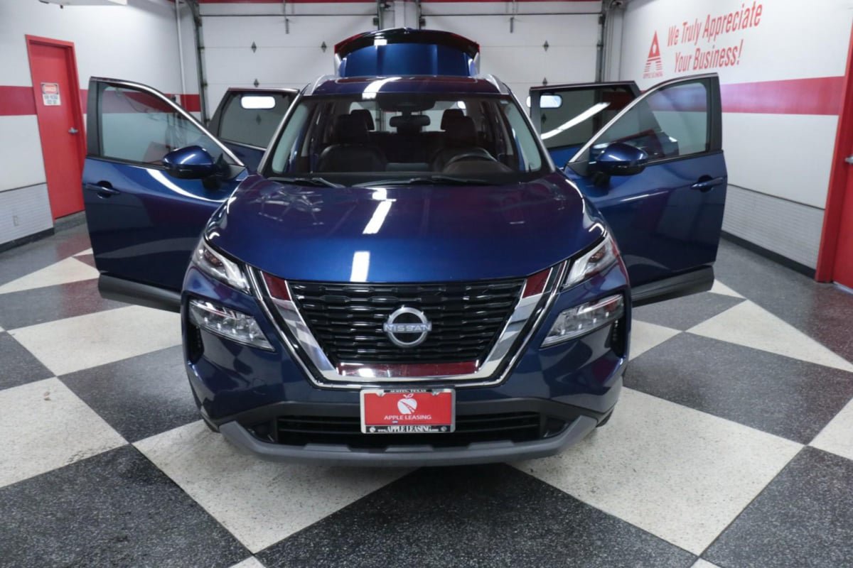Used 2022 Nissan Rogue SV w/ SV Premium Package FWD image 29