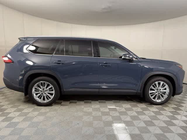 Used 2024 Toyota Grand Highlander AWD image 9