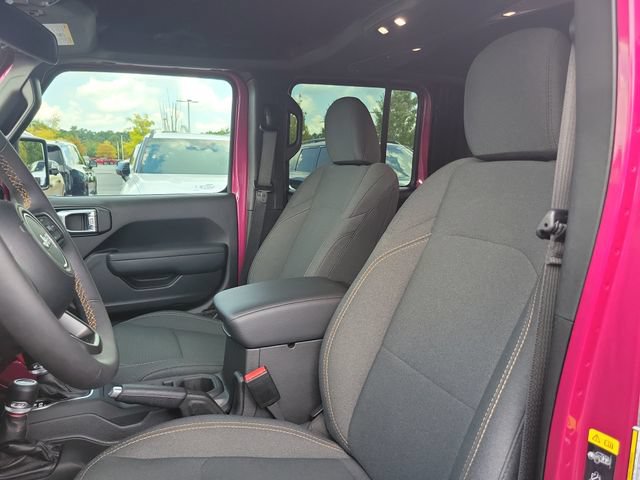 Used 2024 Jeep Gladiator Sport AWD/4WD image 15
