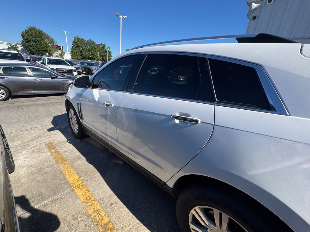 Used 2015 Cadillac SRX Luxury w/ Driver Awareness Package FWD image 6