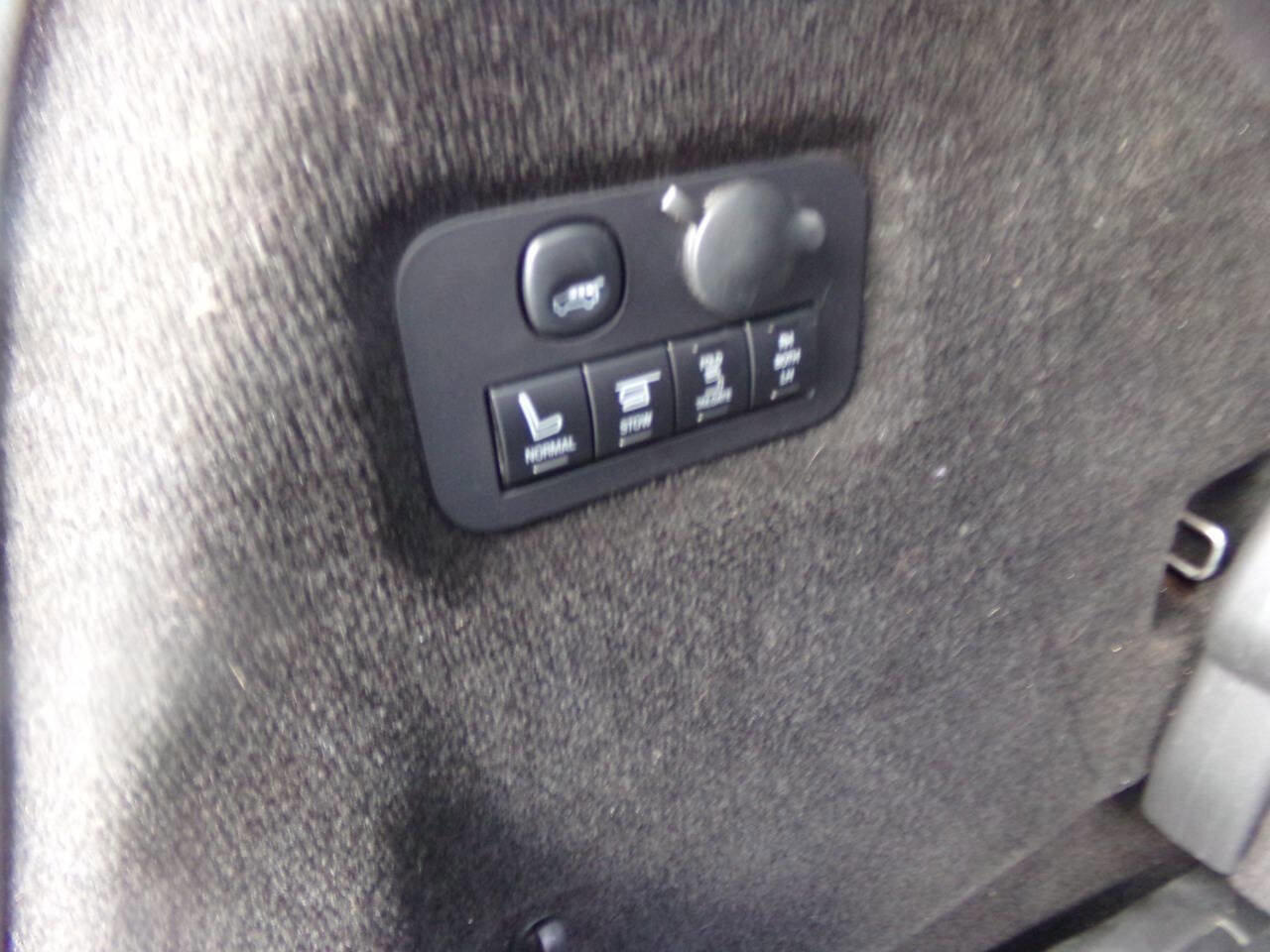 Used 2014 Lincoln MKT AWD w/ Equipment Group 201A image 25