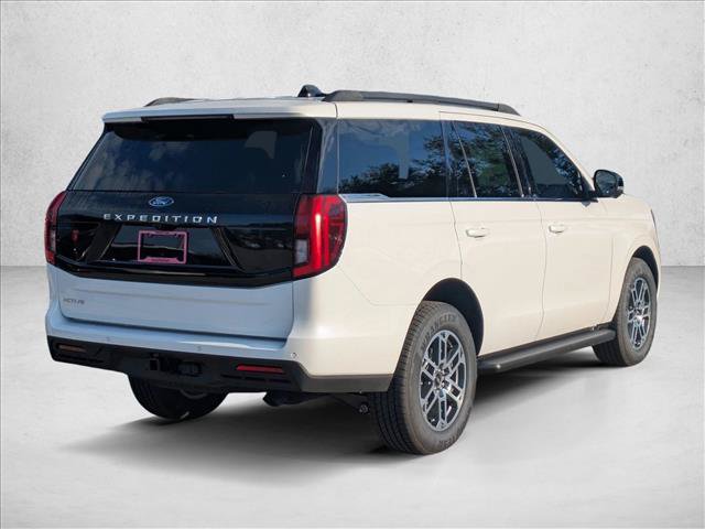 New 2026 Ford Expedition Active RWD image 2
