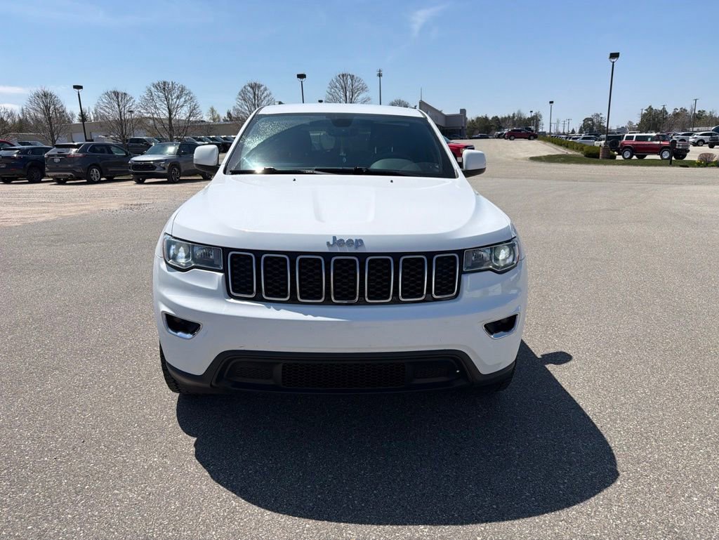 Used 2018 Jeep Grand Cherokee Laredo AWD/4WD image 5