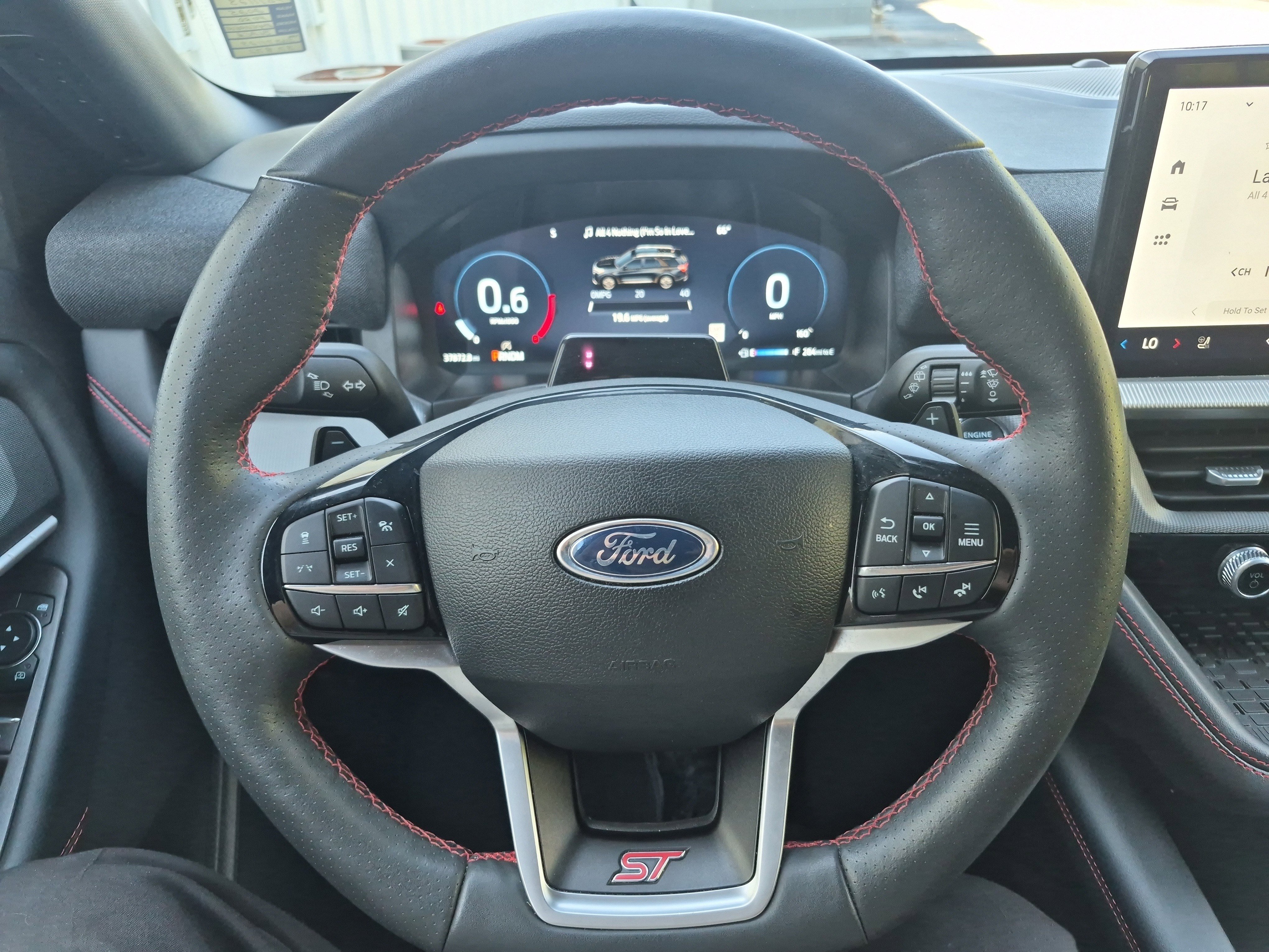 Used 2025 Ford Explorer ST w/ Sun And Sound Package image 30