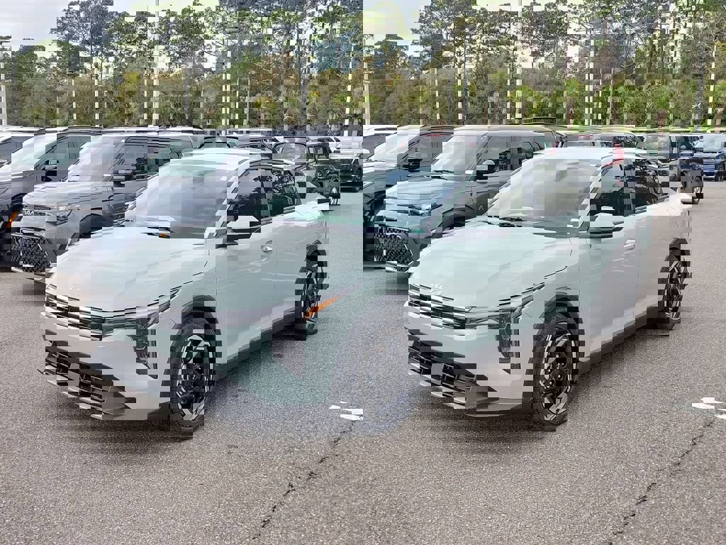 New 2026 Kia K4 EX image 3