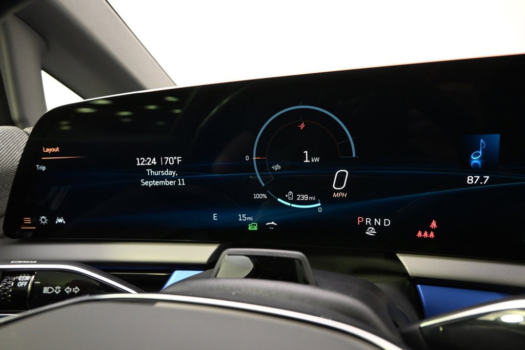 New 2025 Cadillac Optiq Luxury 1 w/ LPO, Floor Liner Package image 25