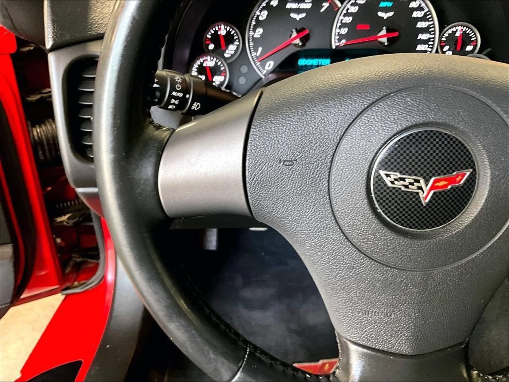 Used 2006 Chevrolet Corvette Convertible w/ Preferred Equipment Group RWD image 23